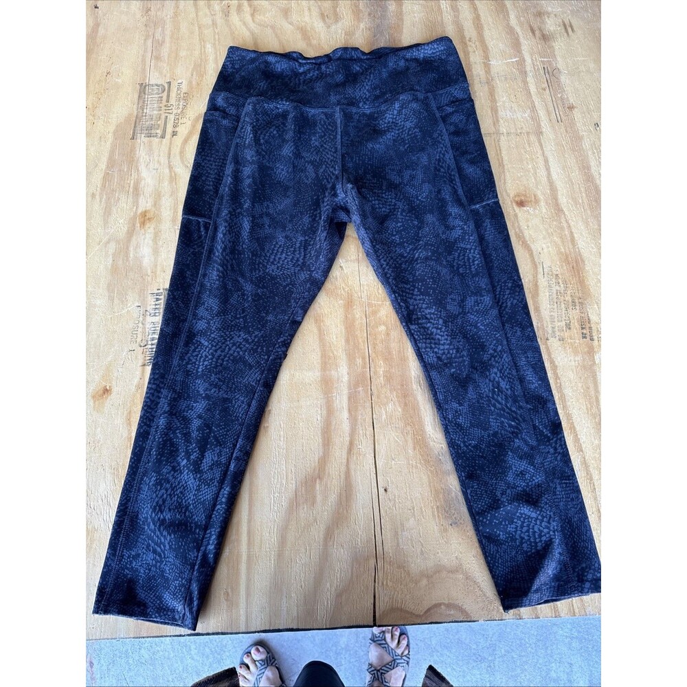 Danskin Women's High Rise Bonded Leggings Snake Swirl Size Xl EUC